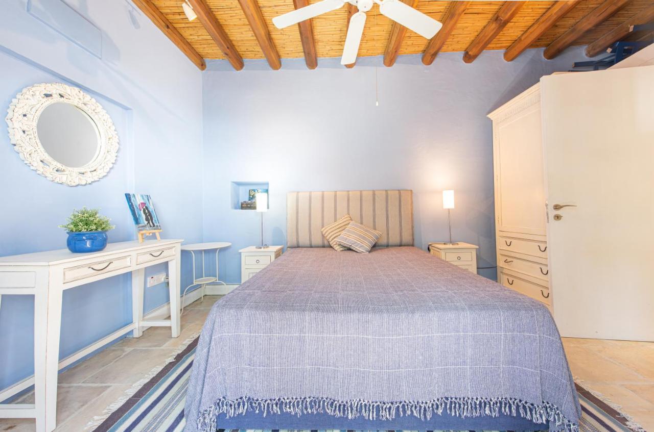 The Carob Tree Villa - Rustic Luxury Home With Access To Pool And Restaurant Larnaca Exterior photo